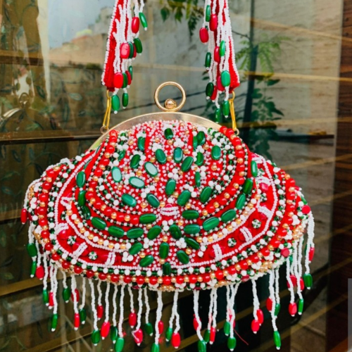 bridal clutch